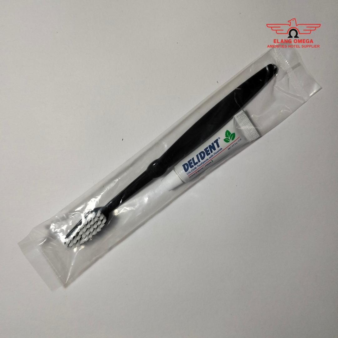[100 pcs] Dental Kit Sikat Hitam Pasta Delident 6gr
