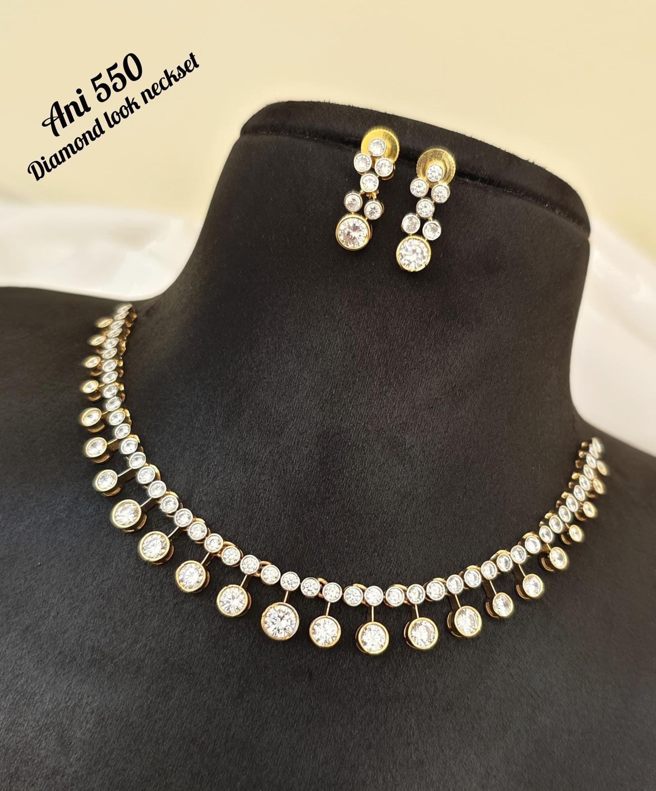 Ani 550 Diamond Look Necklace Set