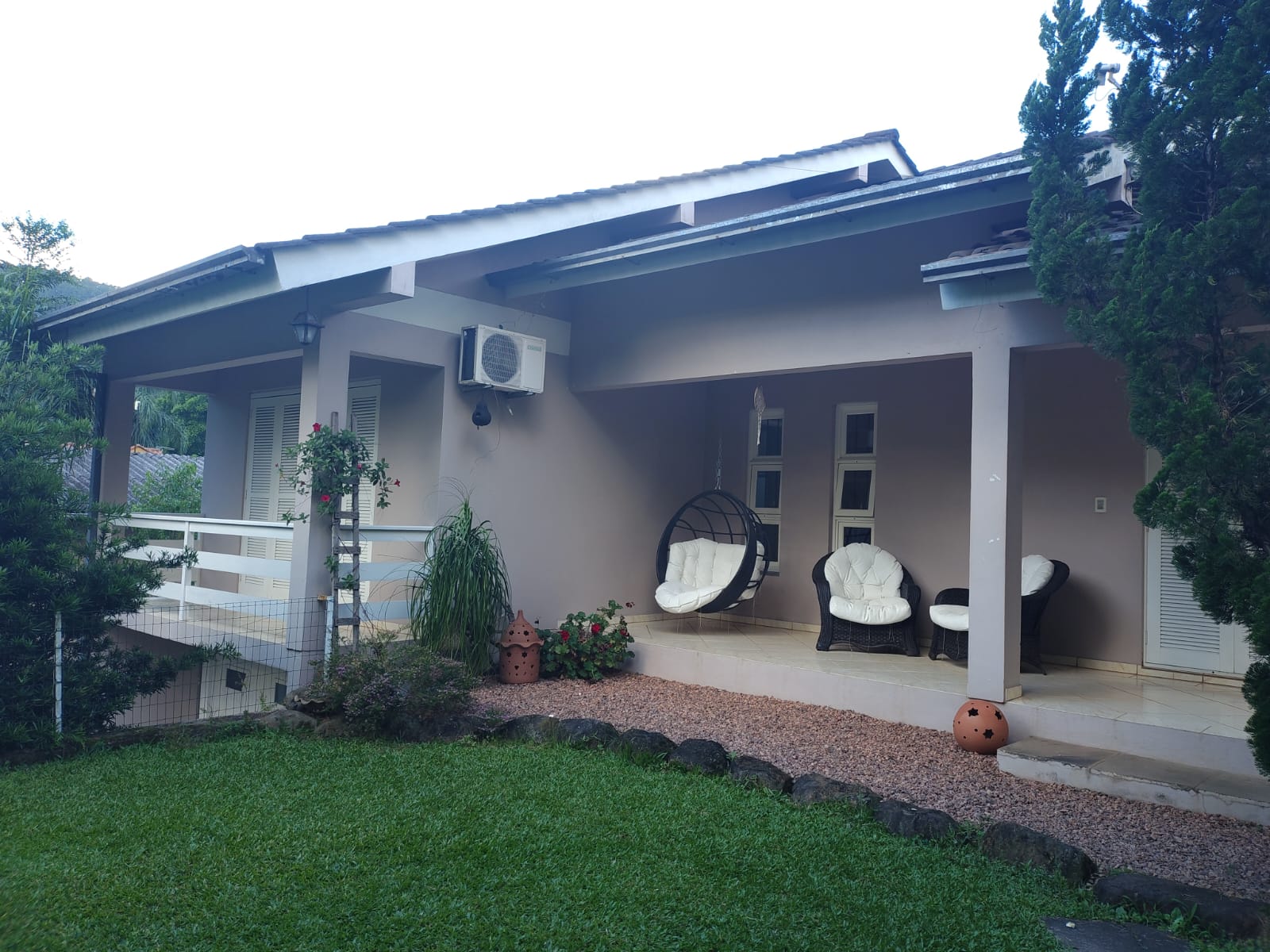 Sobrado à Venda em São José do Hortêncio