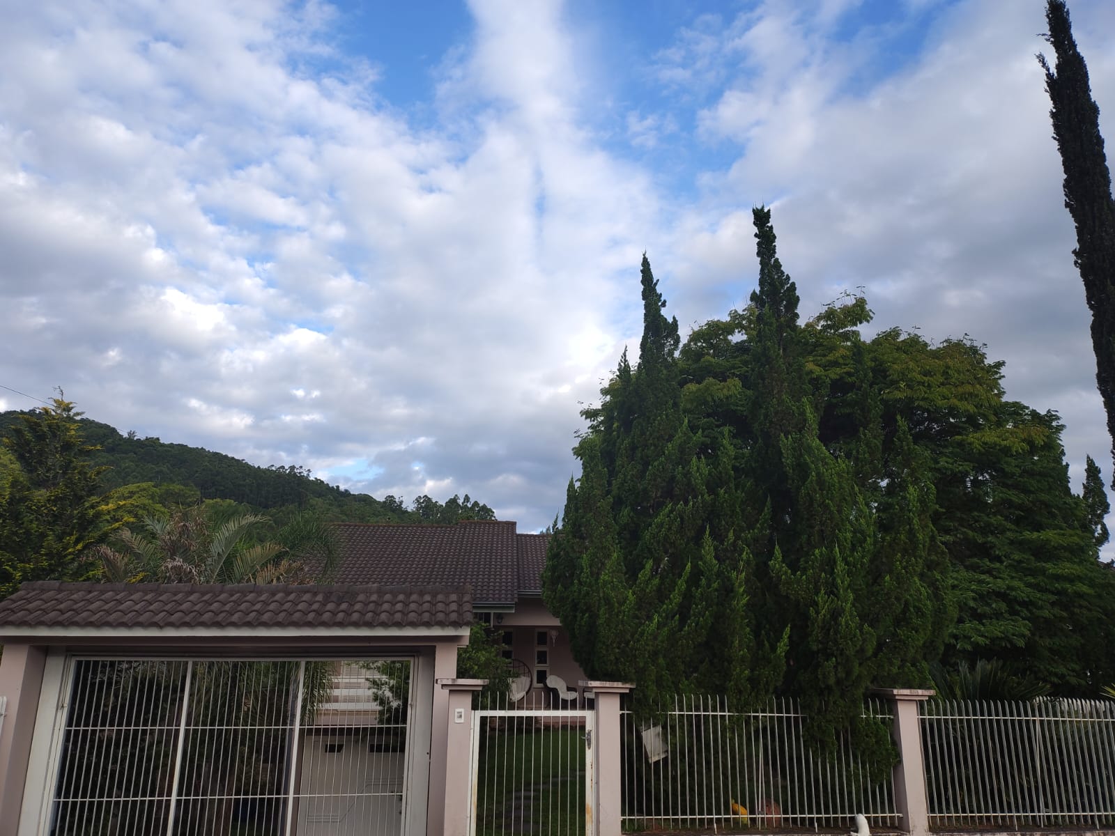 Sobrado à Venda em São José do Hortêncio