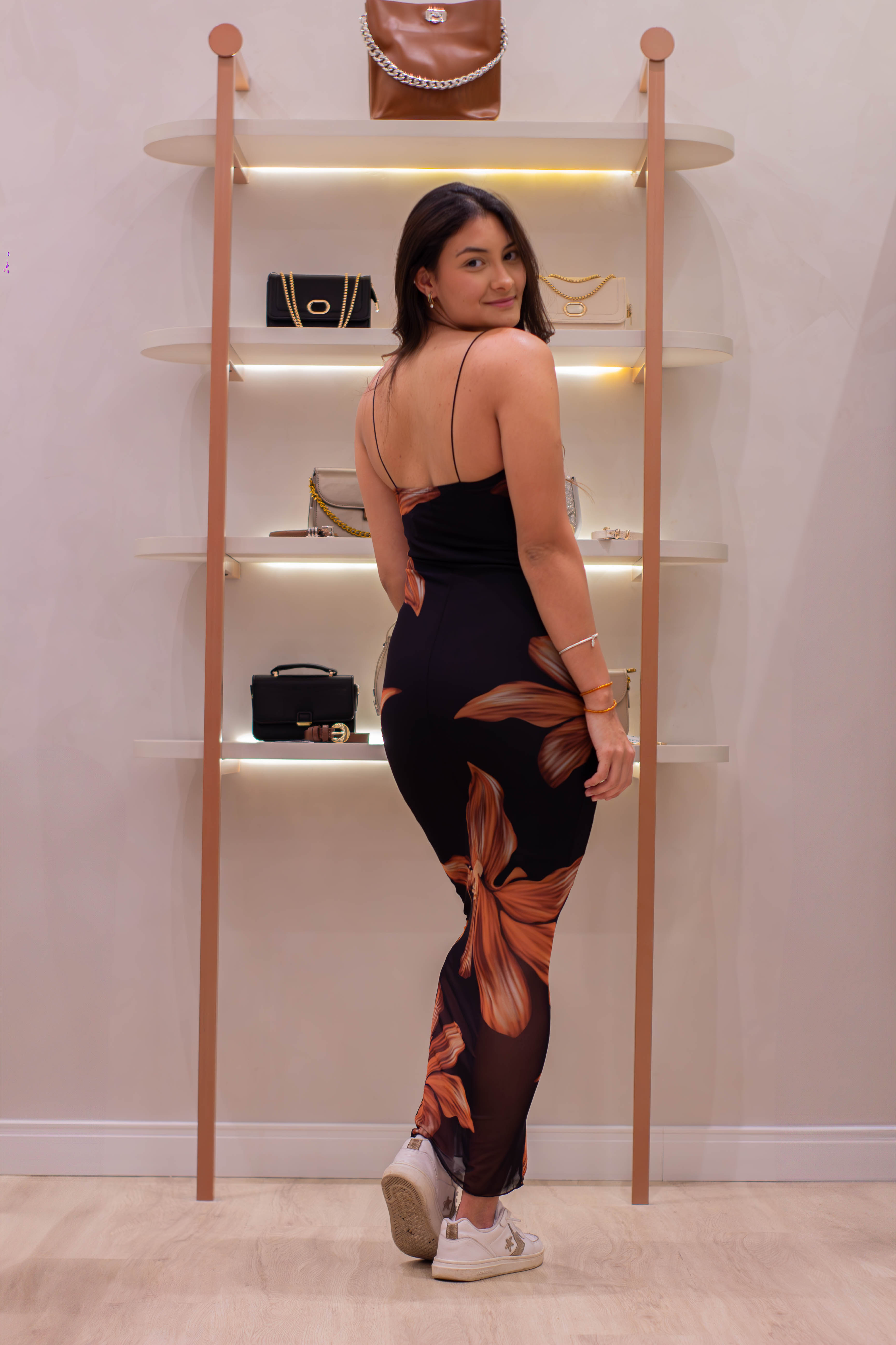 Vestido longo floral preto