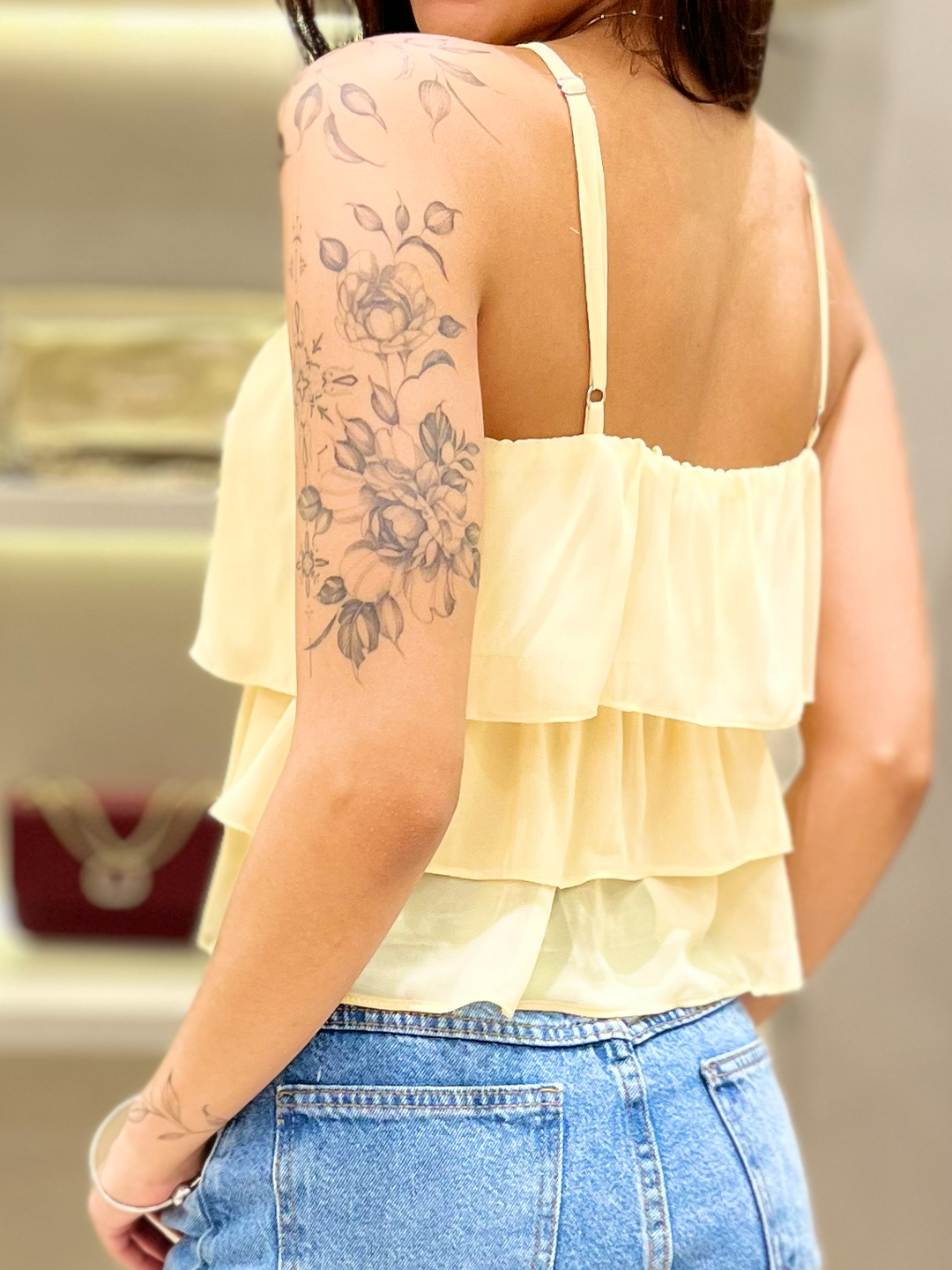 Blusa feminina de babados