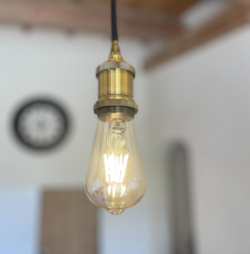 Ampoule LED E27 24V dimmable 6W ST64 - 3000°K