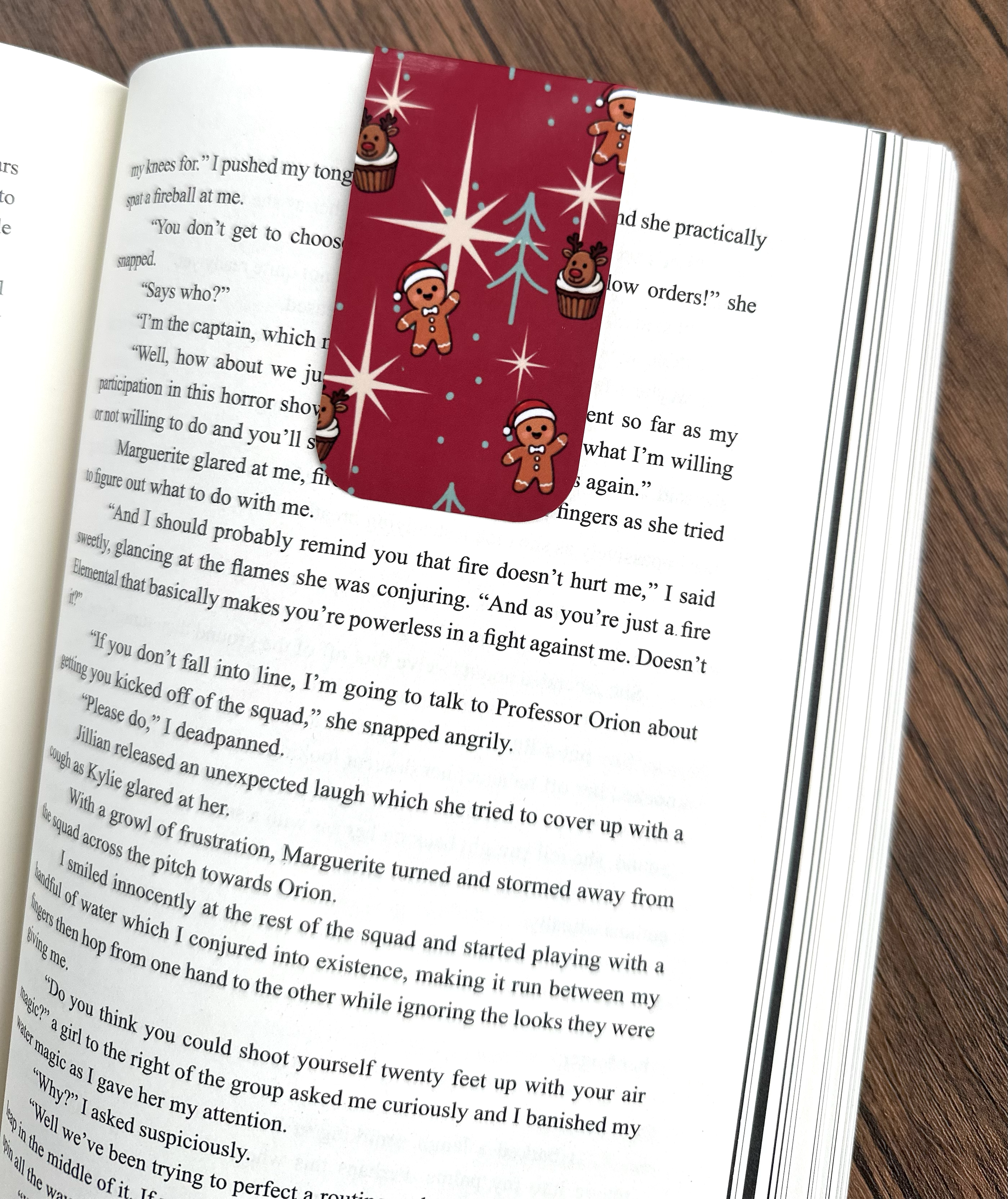 Set of 2 Magnetic Christmas Bookmarks – Gingerbread and Candy Cane, Holiday Reading Gift, Stocking Stuffer for Book Lovers