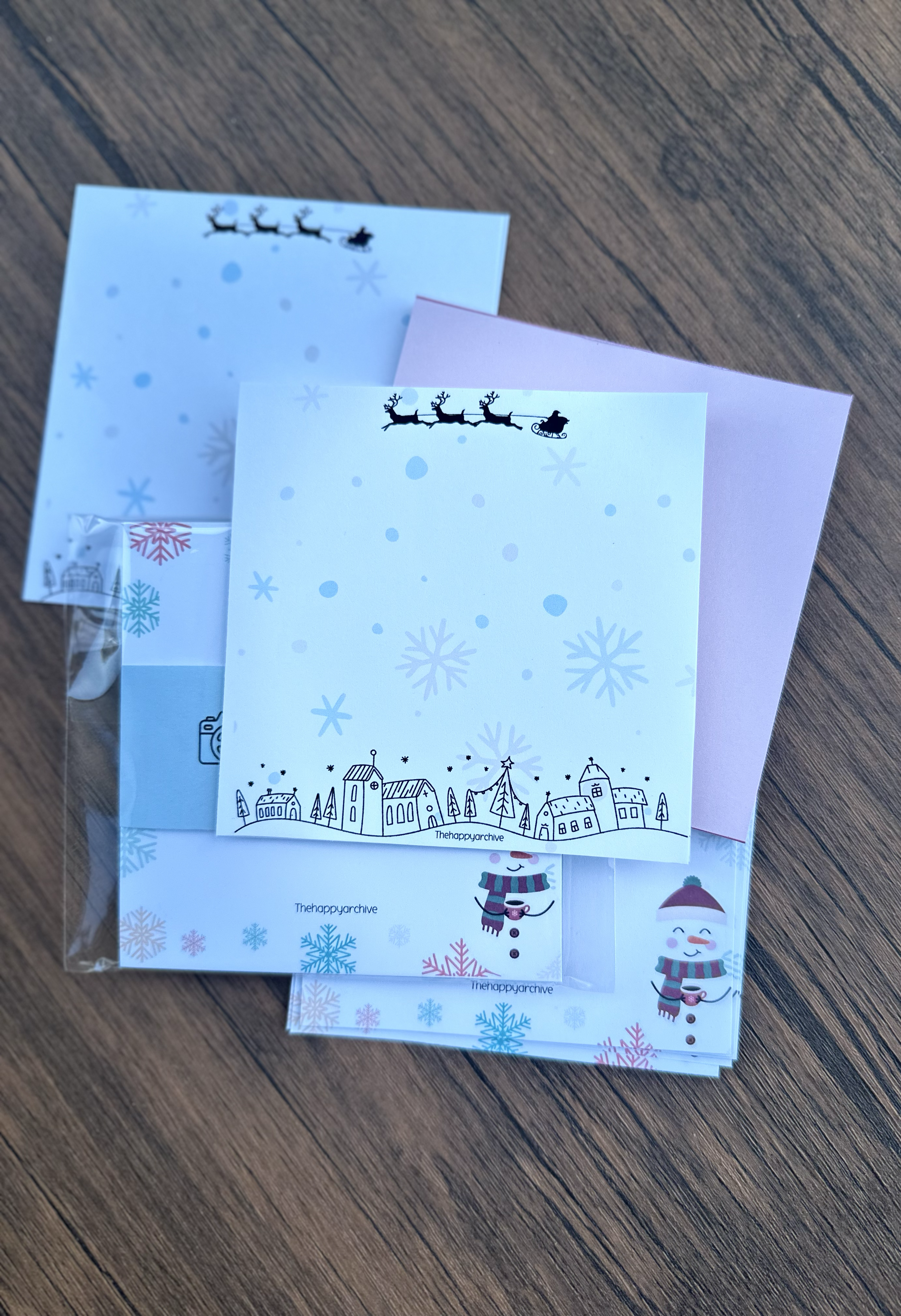 Christmas Memo Pad 4x4 Tear Off Notepad, Holiday Stationery, Festive Desk Pad, Small Christmas Gift