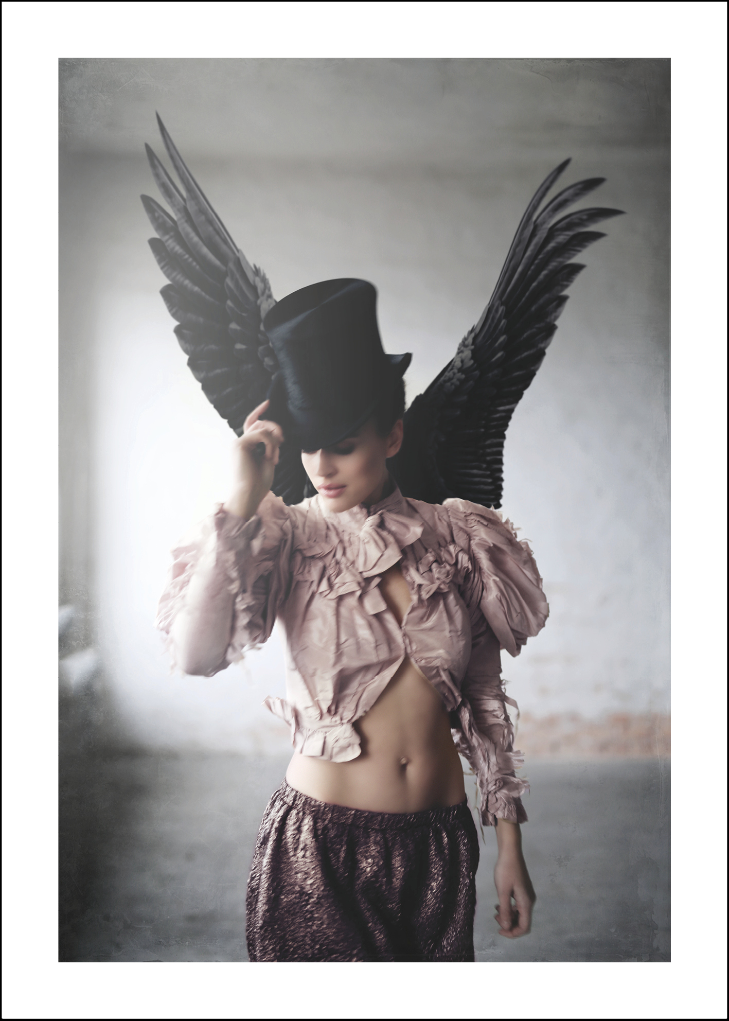 Eliza 50x70 - 2:a hands sortering, utställningsexemplar el med mindre skönhetsfel. 