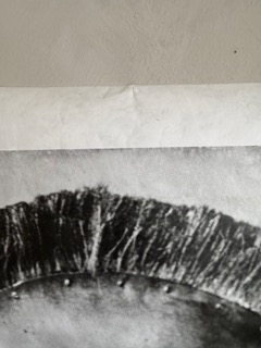 Äldre Love Warriors print Tyvek använt skick 100x100 cm Skönthetsfel men med lite kärlek så.... 