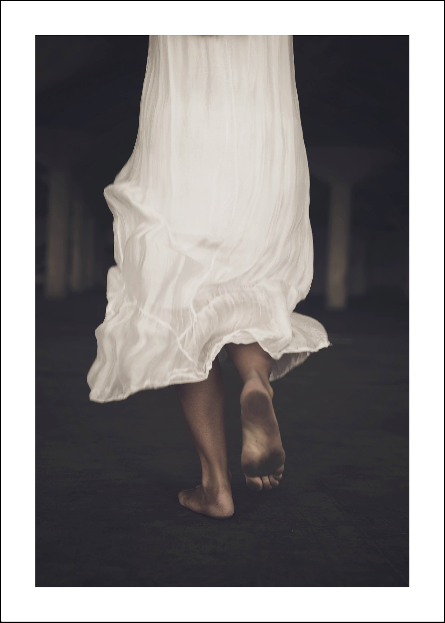 Leonora 50x70 - 2:a hands sortering, utställningsexemplar el med mindre skönhetsfel. 