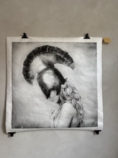 Äldre Love Warriors print Tyvek använt skick 100x100 cm Skönthetsfel men med lite kärlek så.... 