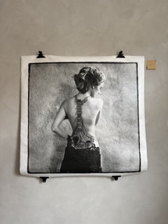 Äldre Love Warriors print Tyvek använt skick 100x100 cm - Limited - Förmodligen slutsålt