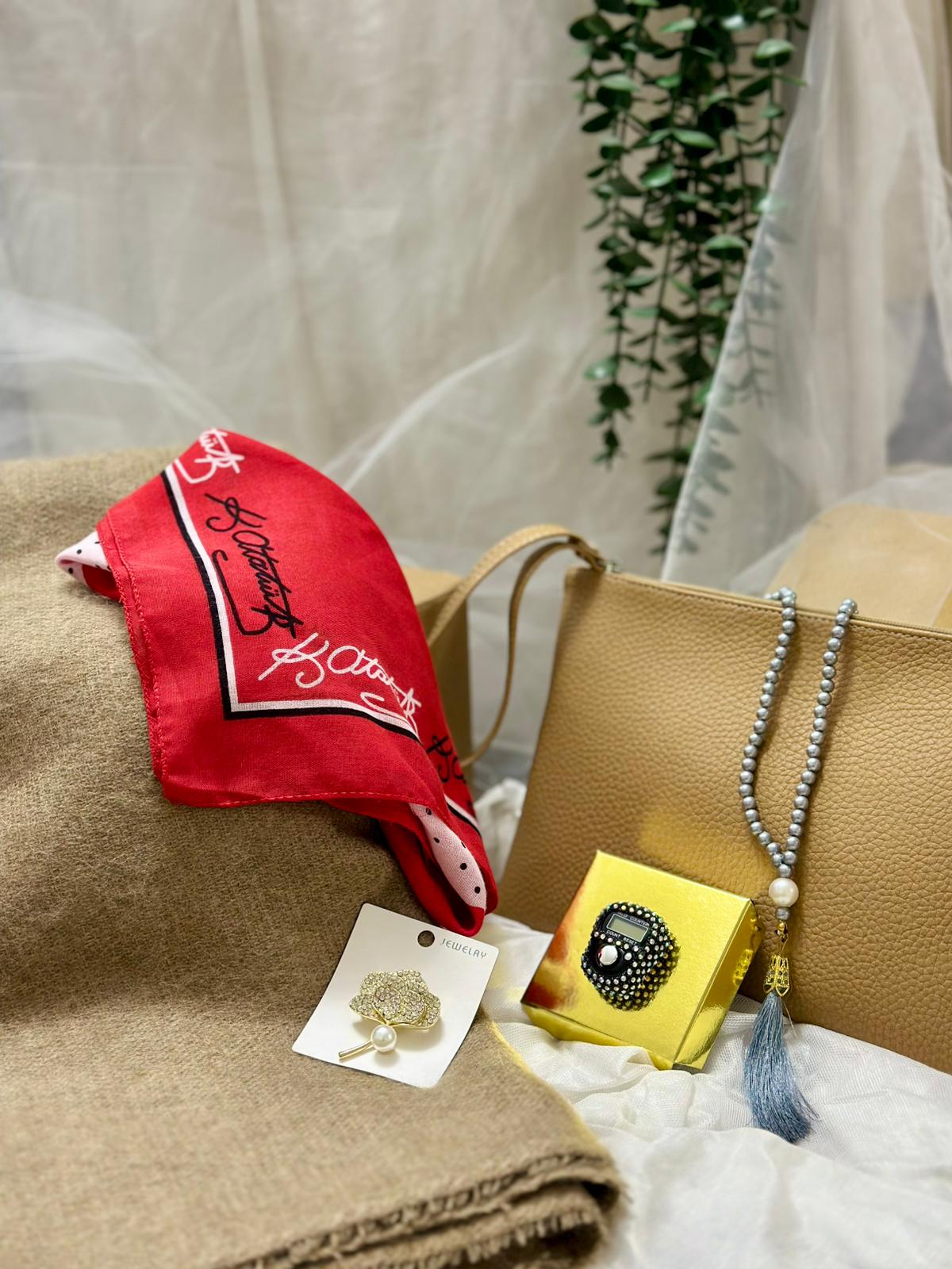 Benim Öğretmenim En Şık 