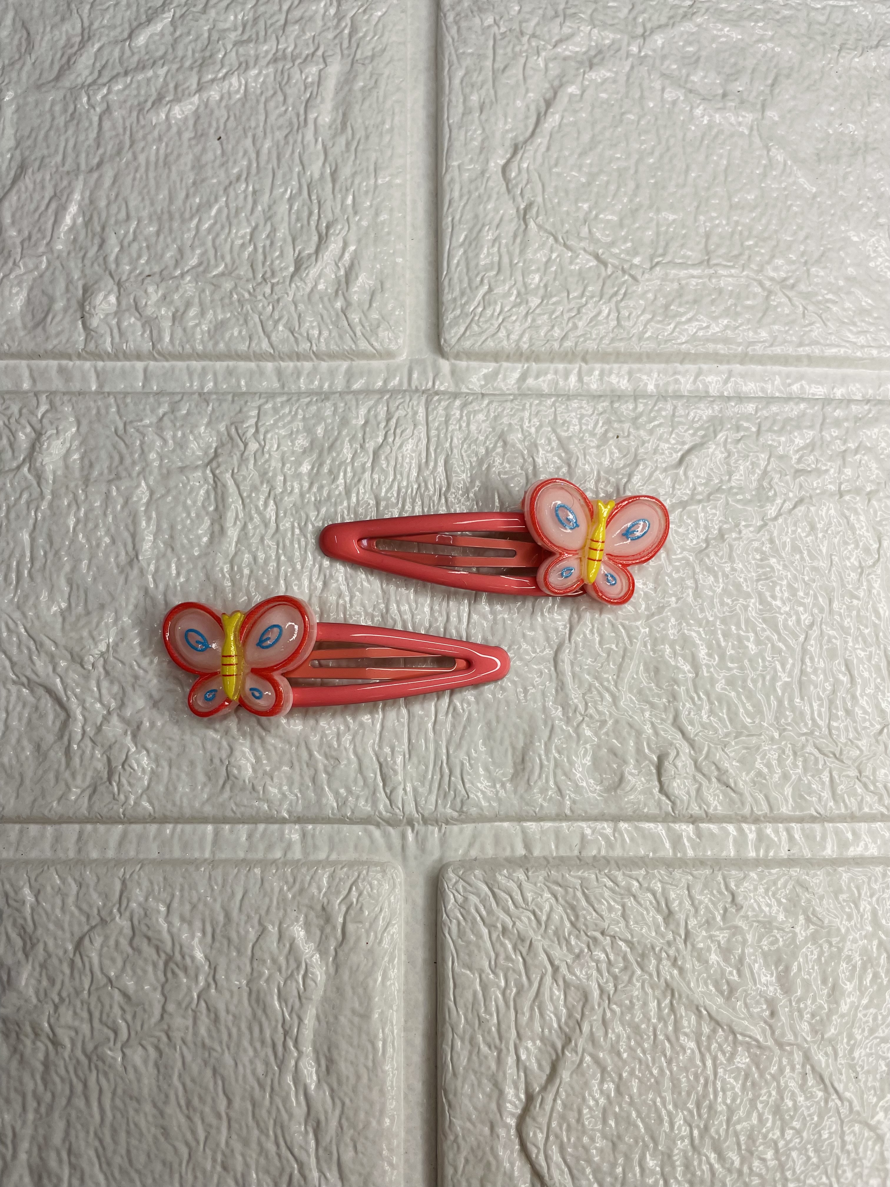 CARTOON KOREAN SNAP PAIR CLIPS - 