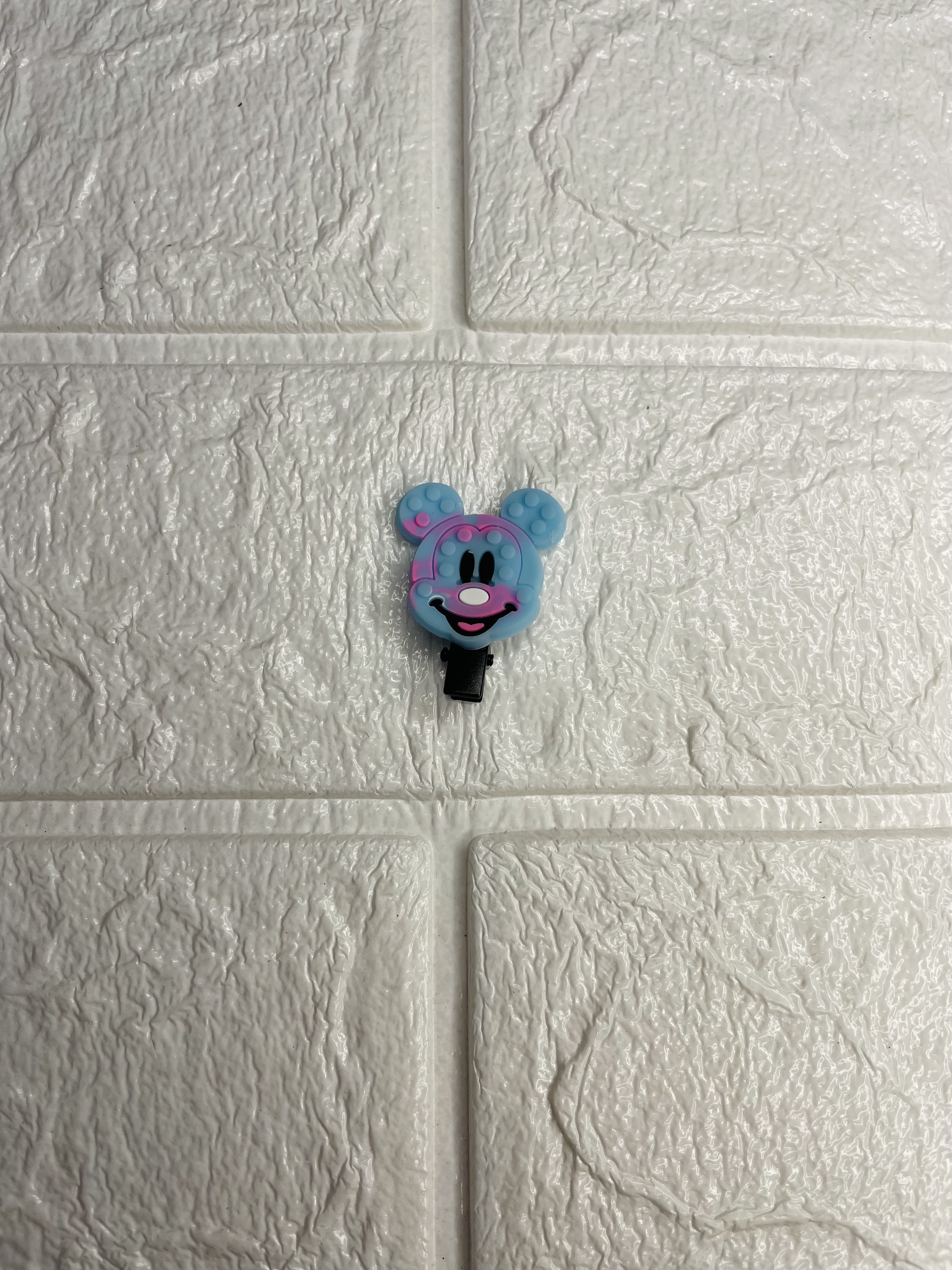 CARTOON CHARACTER KOREAN SIDE PINS 