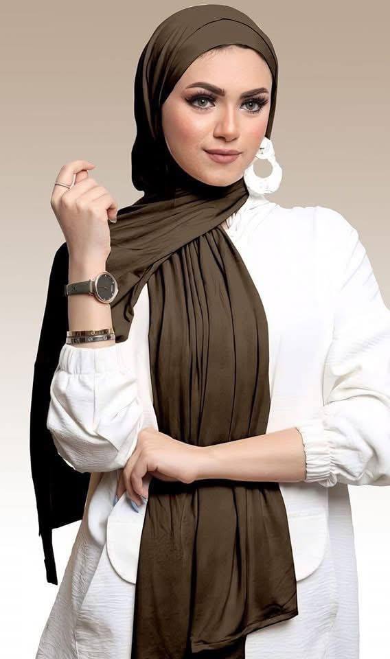 Elegant Brown Hijab