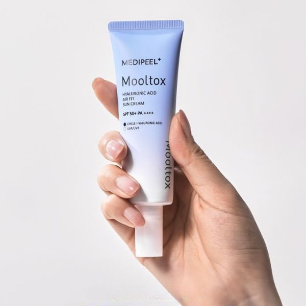Medipeel - Hyaluronic Acid Mooltox Air Fit Sun Cream SPF50+ PA++++ - 50g