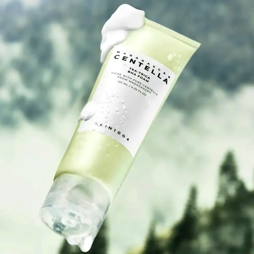 Skin1004 - Madagascar Centella Tea-Trica BHA Foam - 125ml
