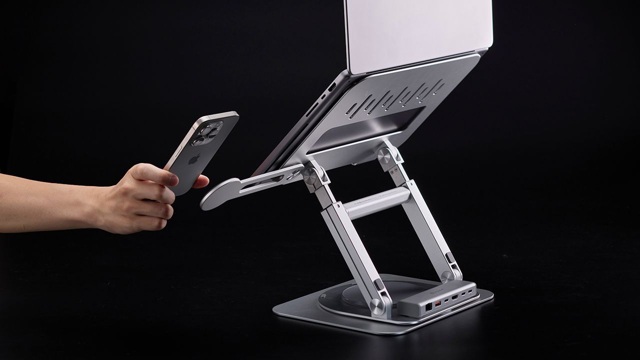 Adam Elements CASA Hub Stand Ultra USB-C Magnetic Hub Stand