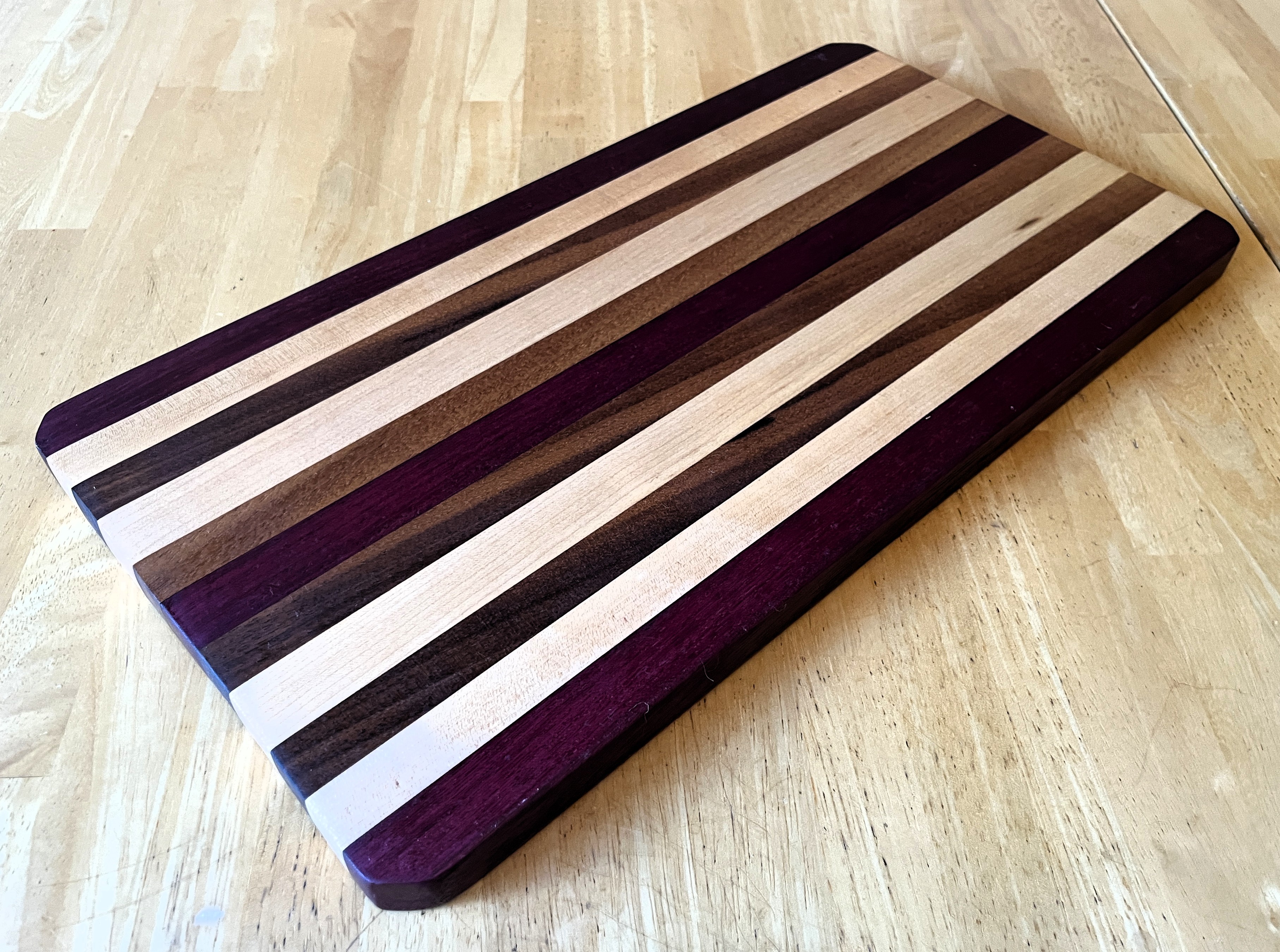 Cutting Board, 18" X 9.5"
