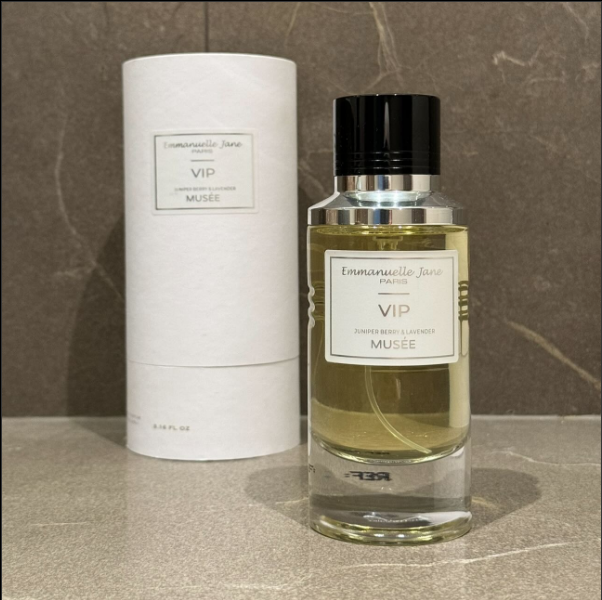 Emmanuelle Jane Paris VIP Musée Perfume