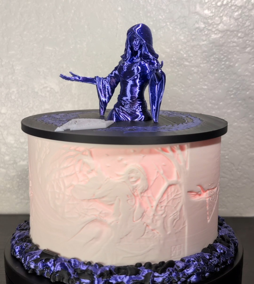 The Mistress of Shadows: Custom Nocturnal Lithophane Lamp