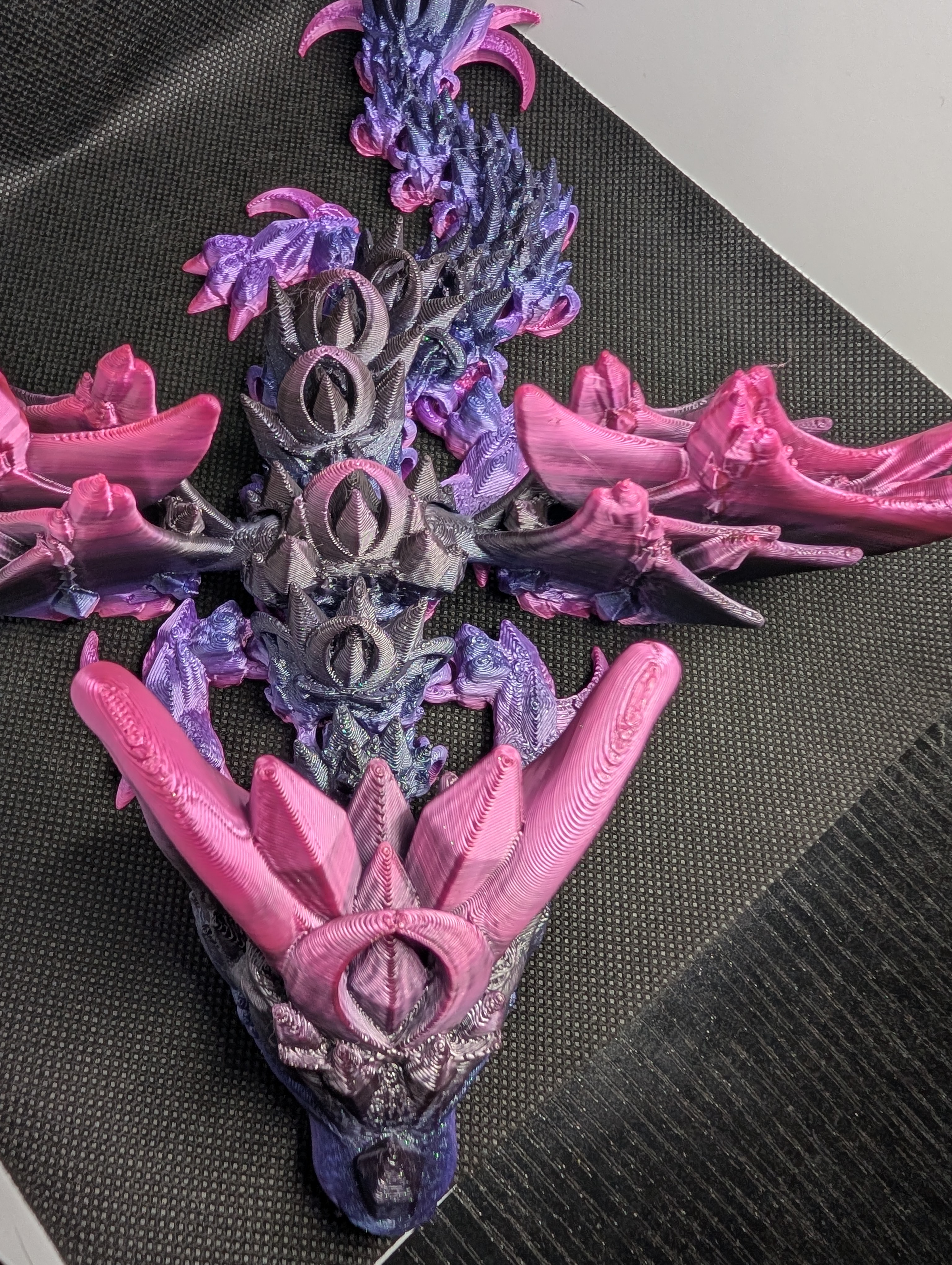 3D Printed Gradient Dragon Head