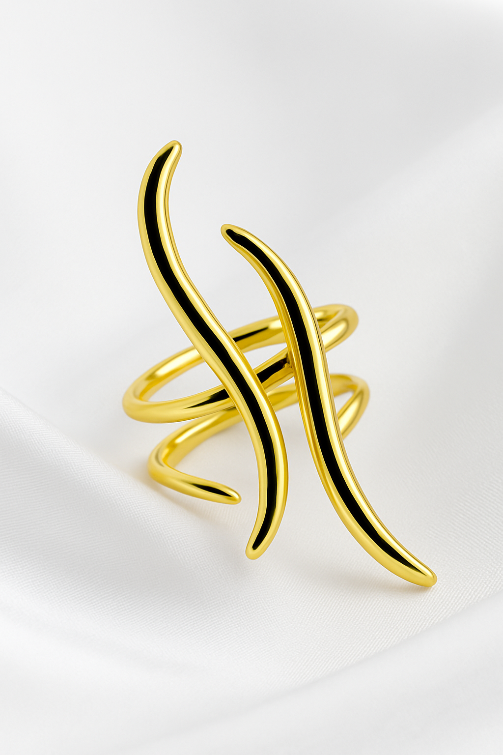 Bague dorée élégante