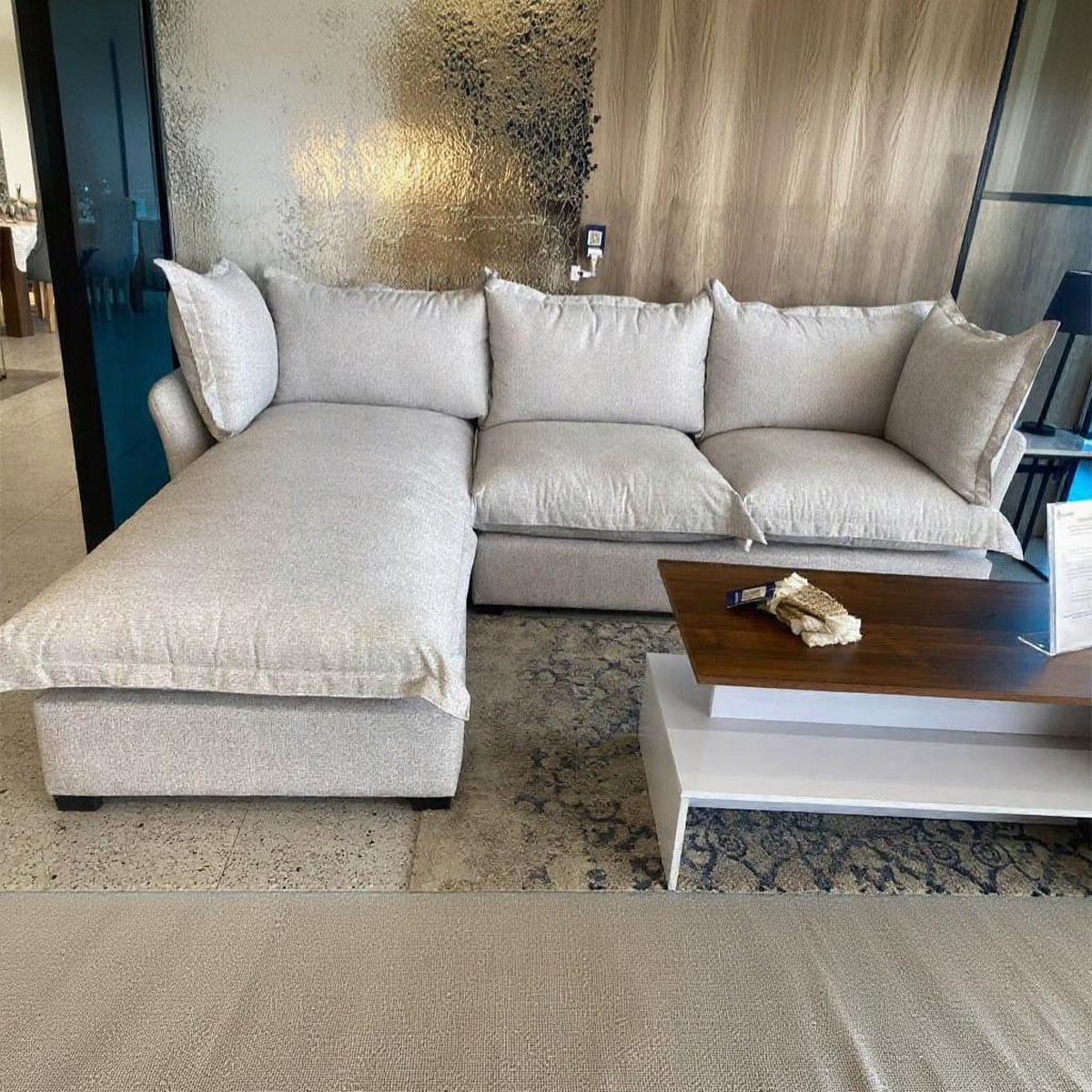 كنبة ركنة خشب زان و كتان - بيج