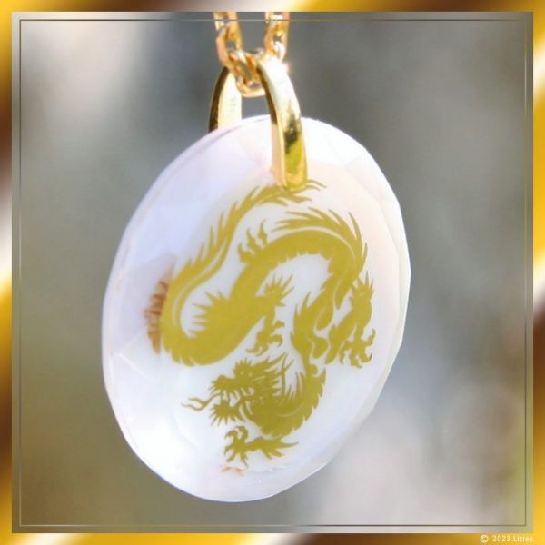 Medallón de Quan Yin y su Dragón Diamante