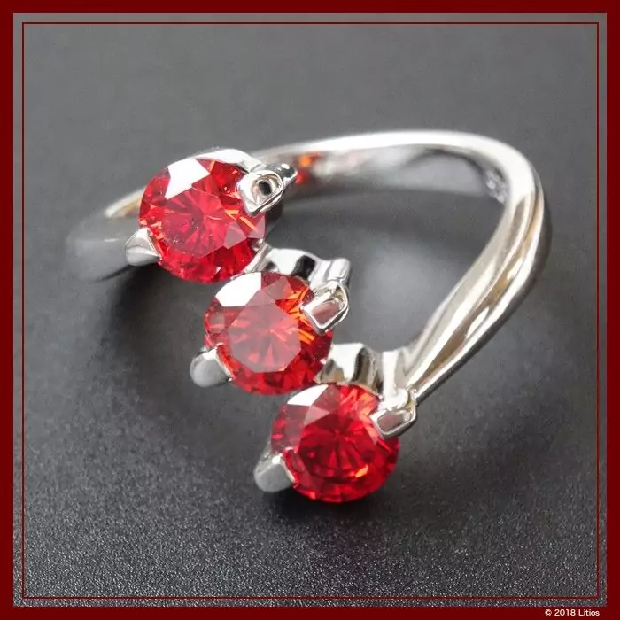 Anillo de Diamante Rojo Rubí