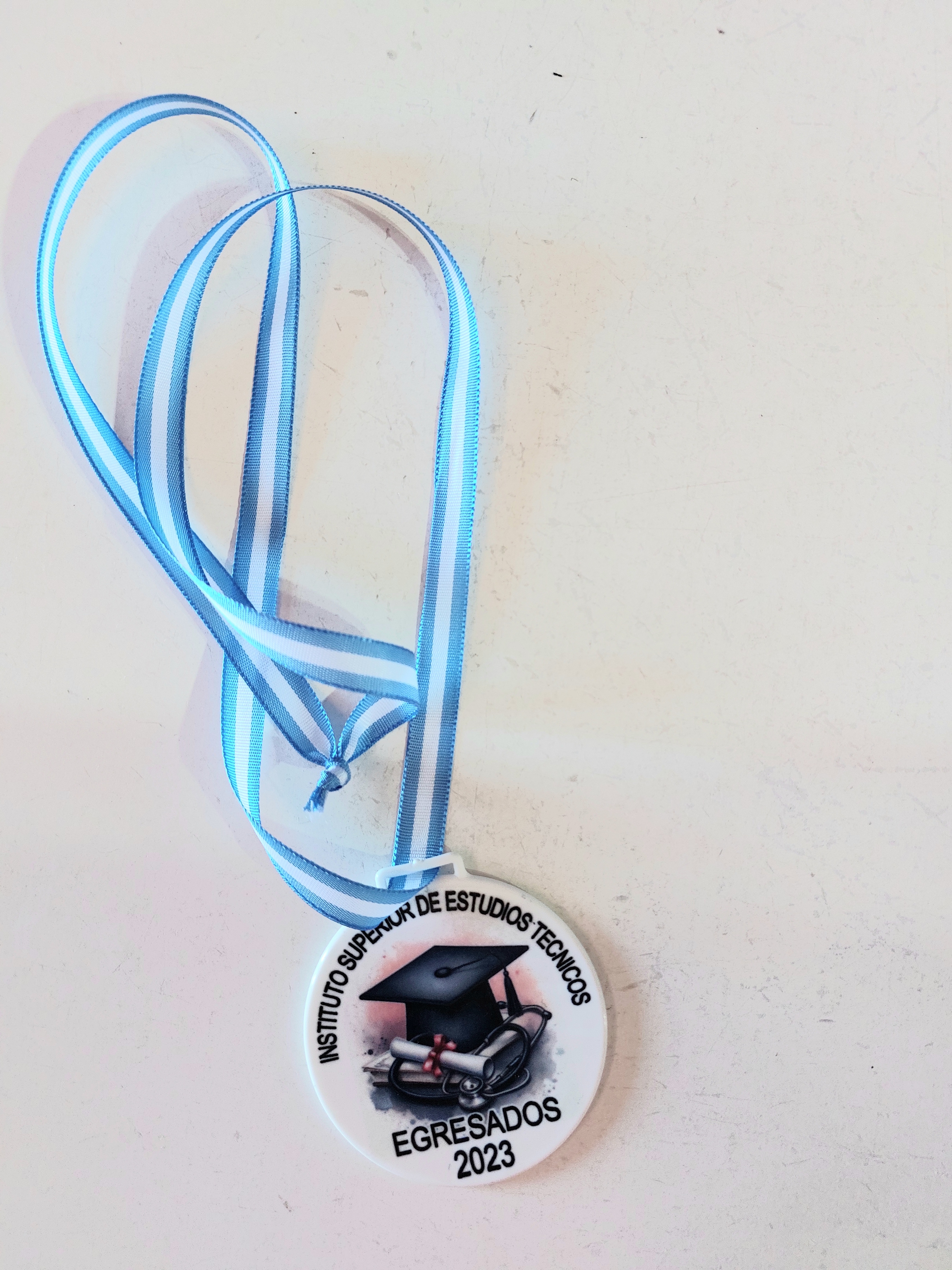 Medalla de graduación. Reconocimiento académico para egresados.CONSULTAR PROMOS POR COMPRA GRUPAL!!!