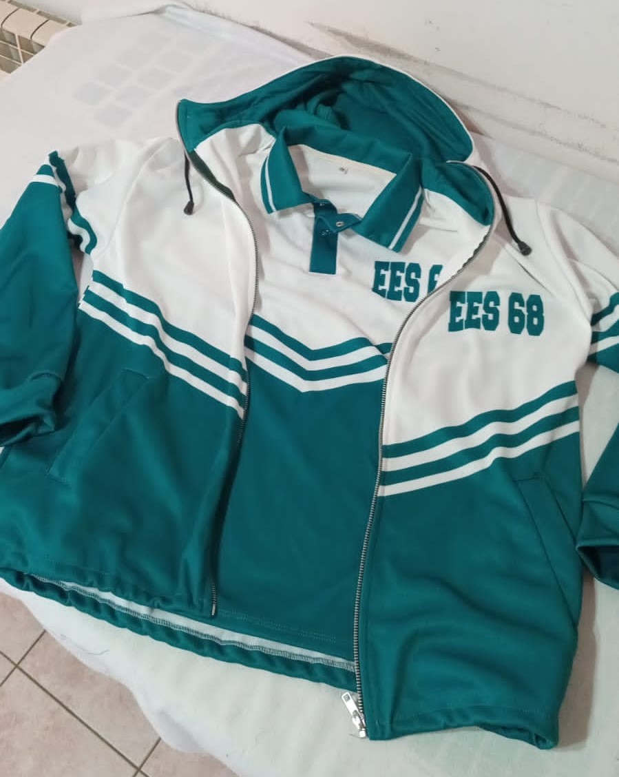 CAMPERA EGRESADOS