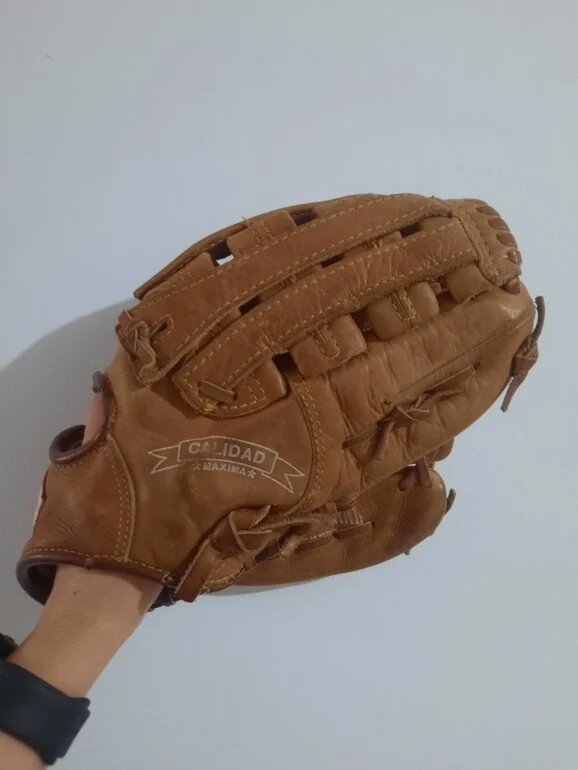 Guante de béisbol