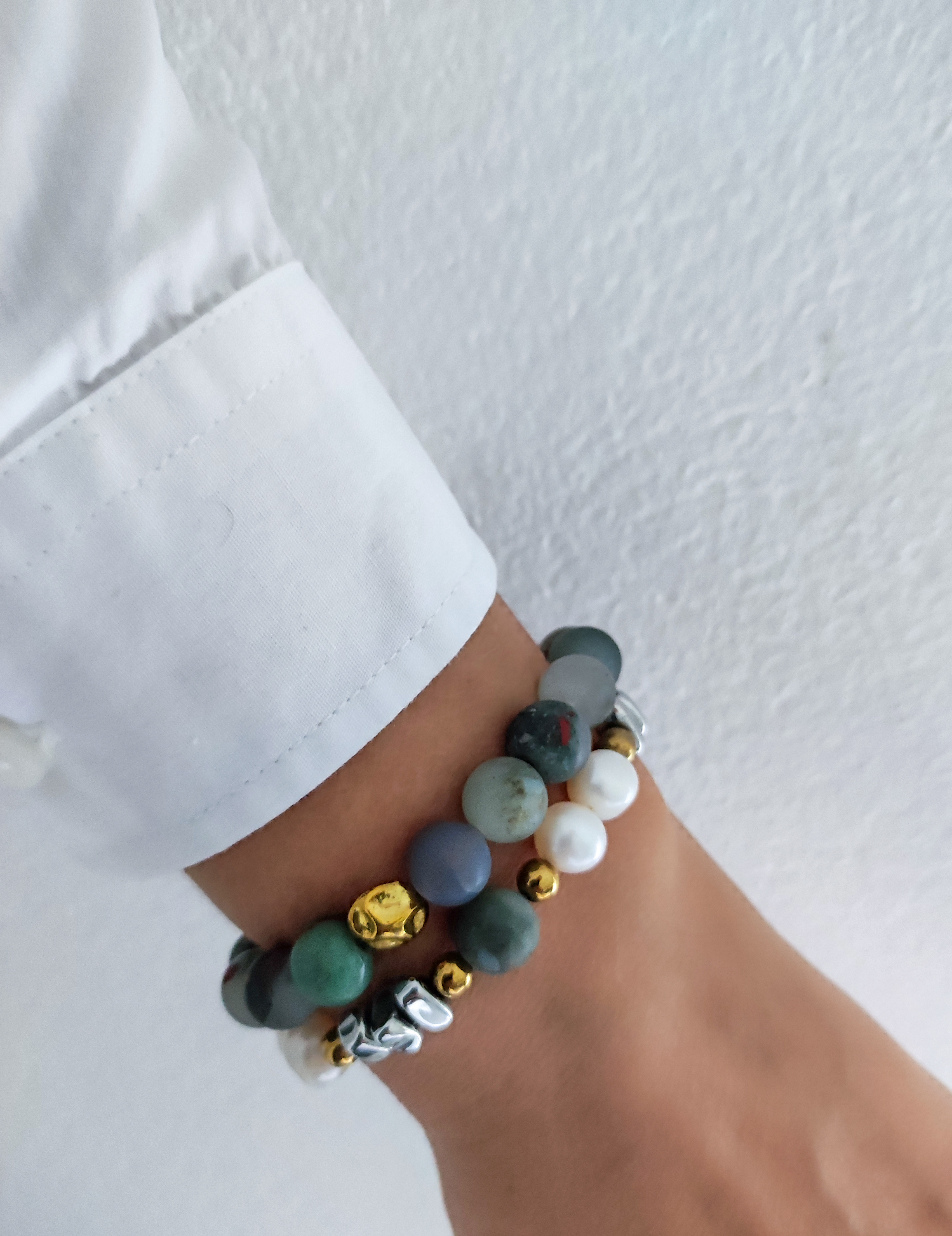 Rankų darbo apyrankės