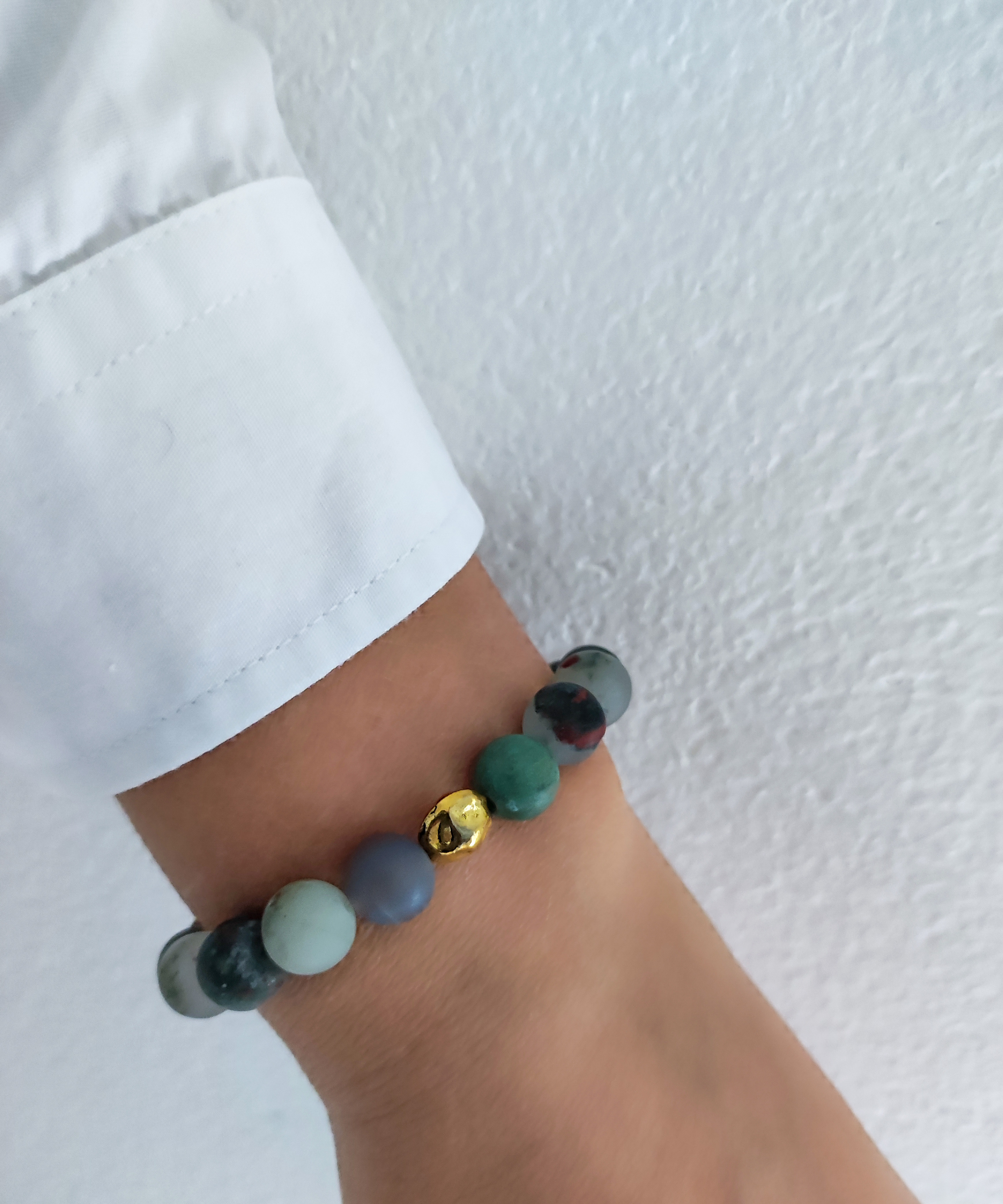 Rankų darbo apyrankės