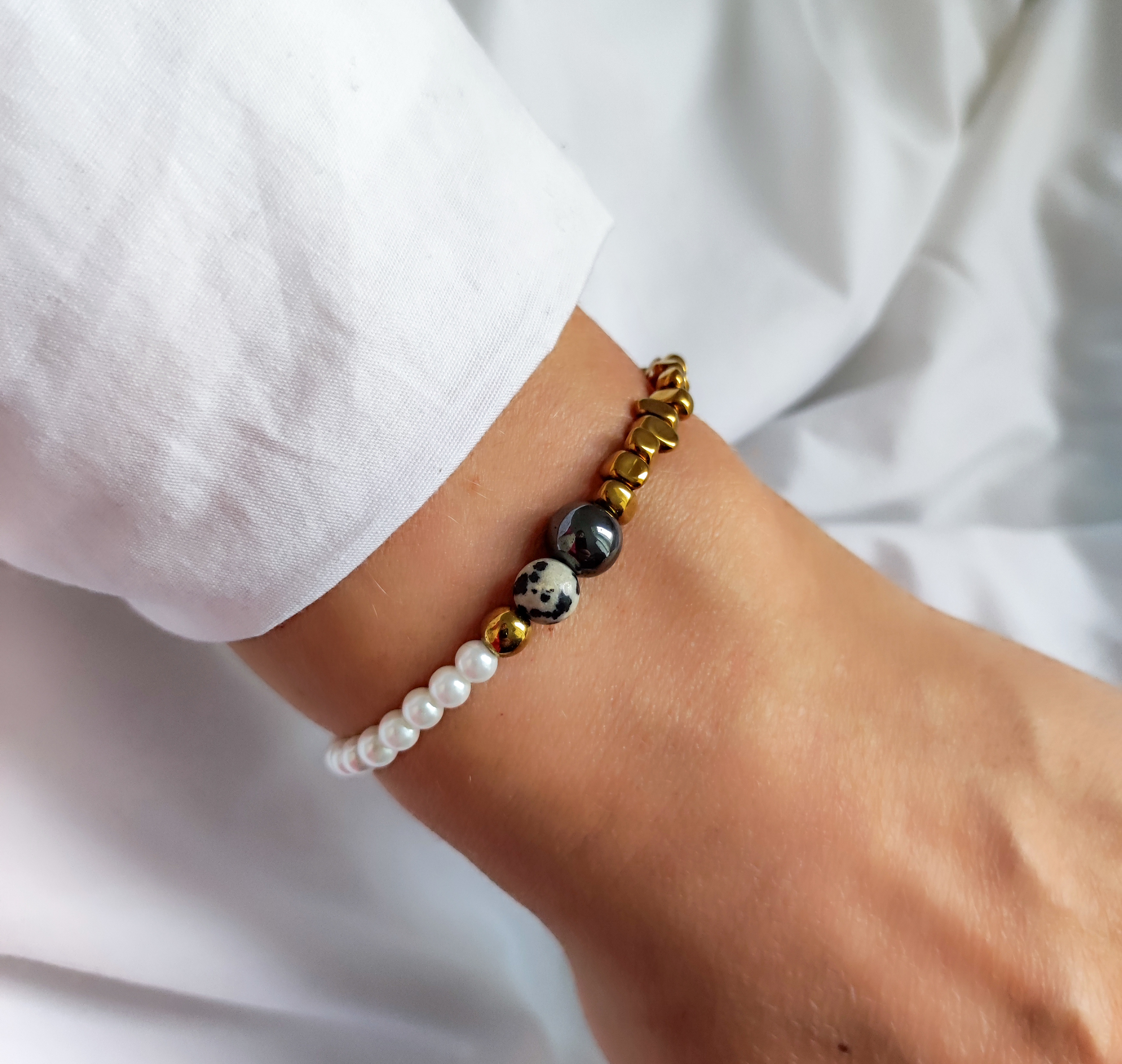 Rankų darbo apyrankių rinkinys