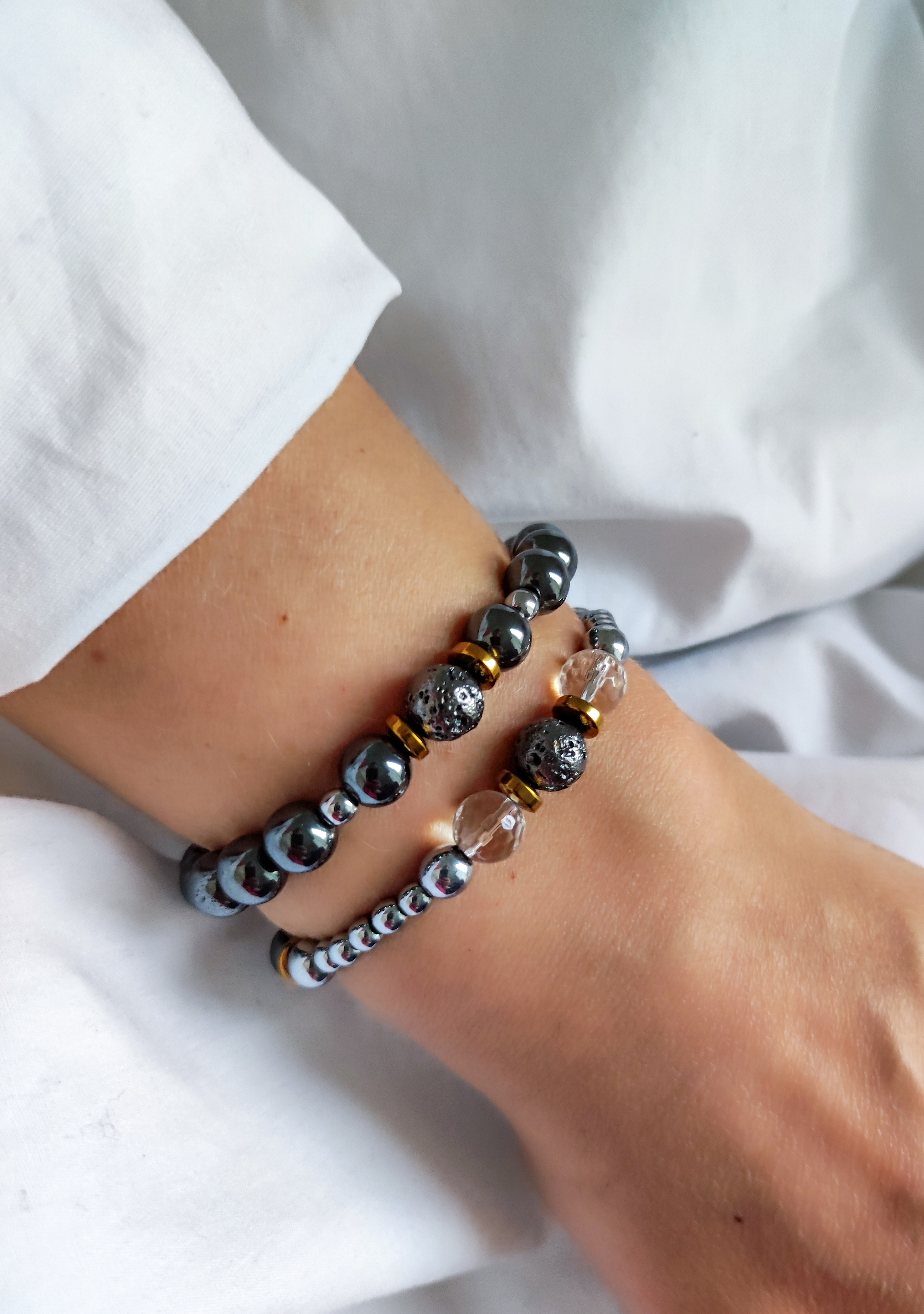 Rankų darbo apyrankės