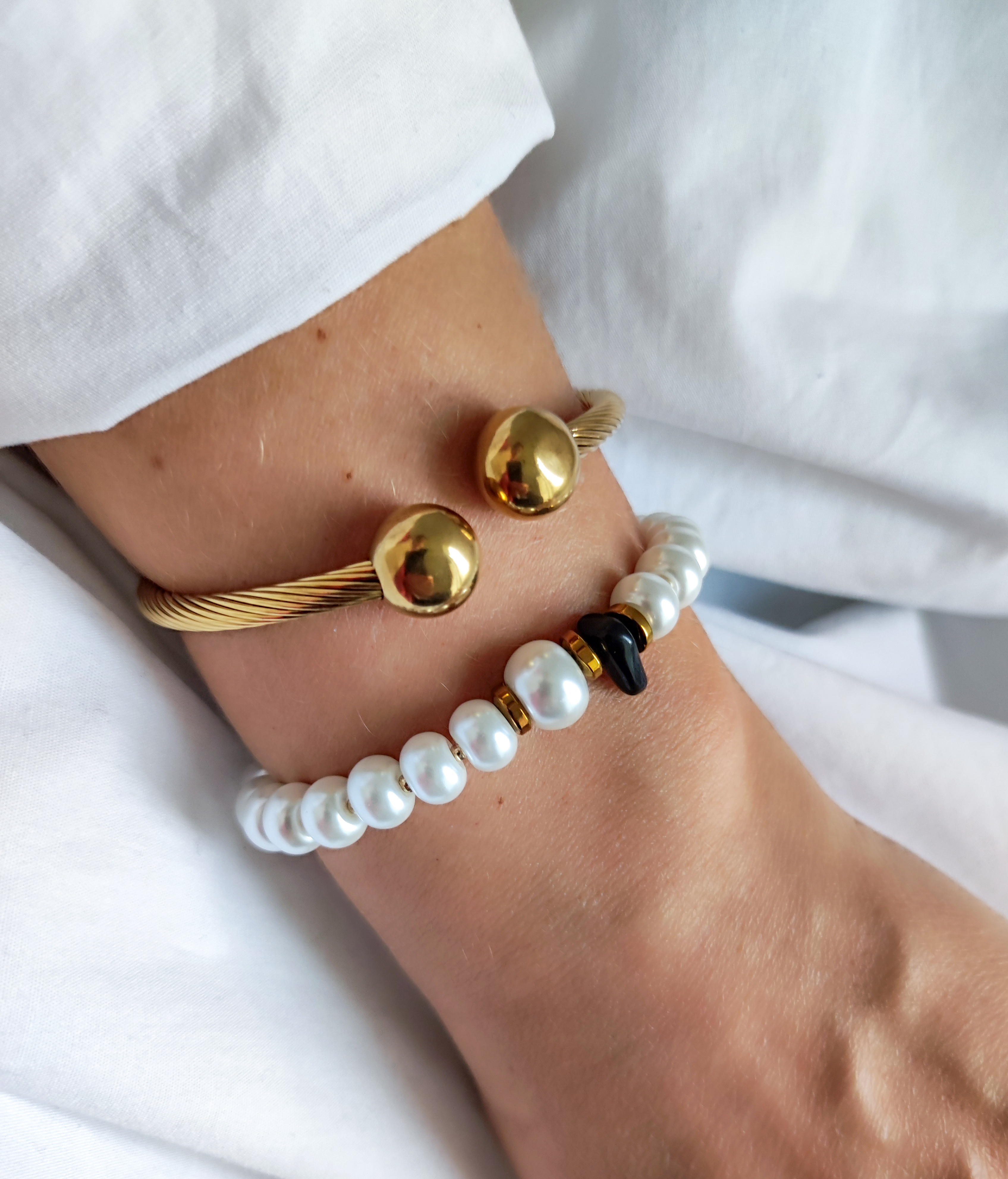 Apyrankių rinkinys su perlais 