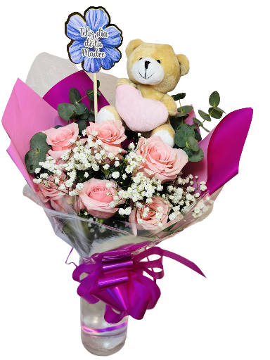 Ramo de rosas y peluche