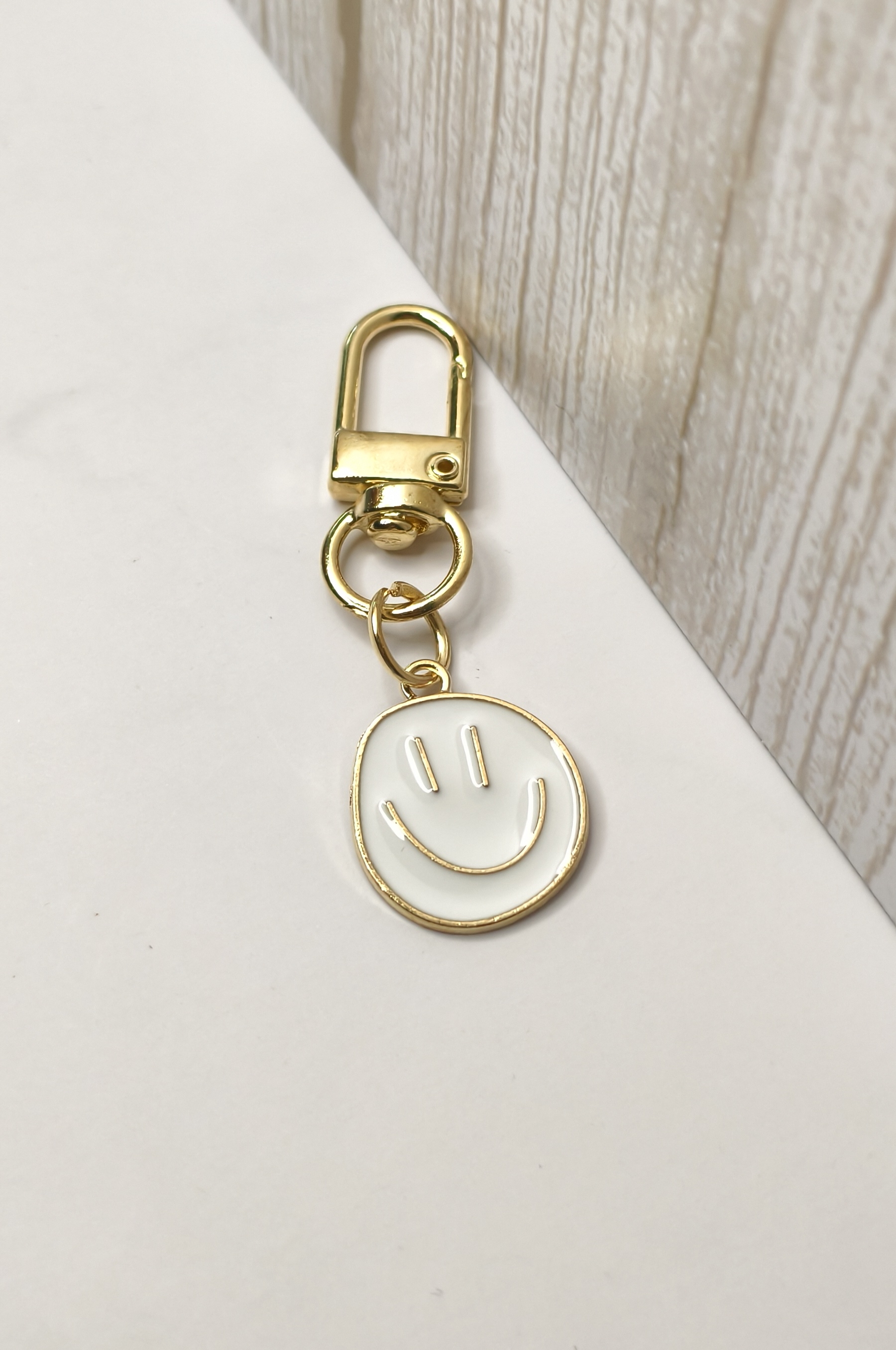 Schlüsselanhänger mit Smiley - CREAM