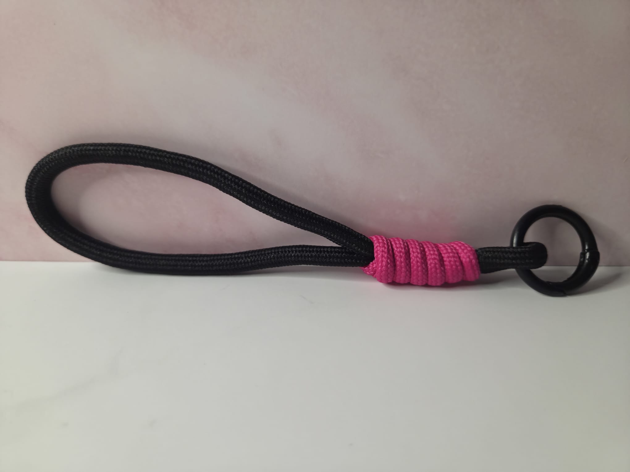 Schlüsselanhänger aus Paracord