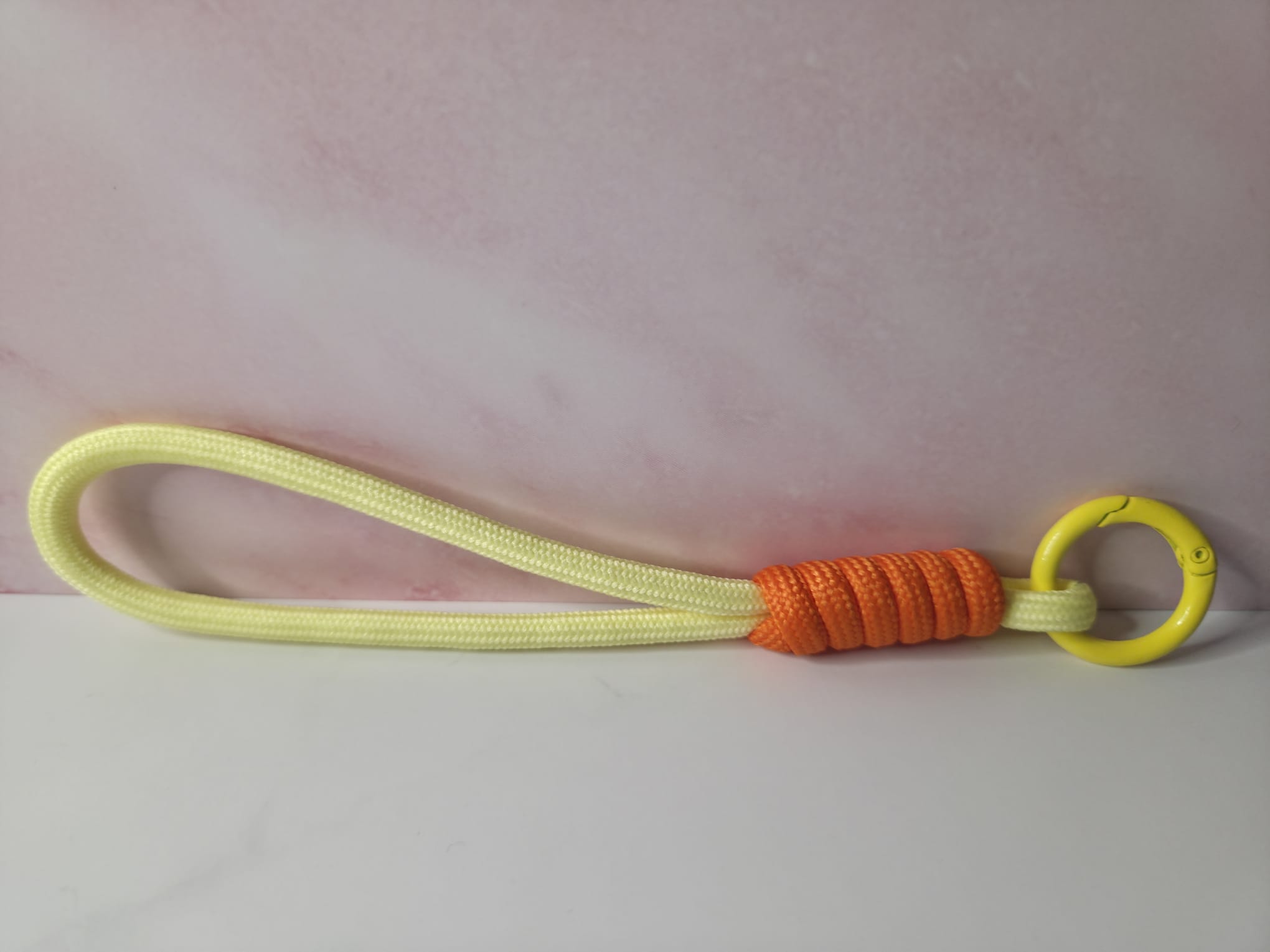 Schlüsselanhänger aus Paracord