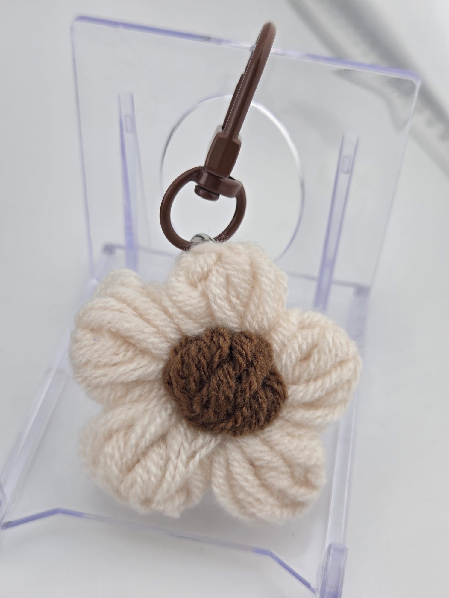 Handgefertigte Blumen-Schlüsselanhänger