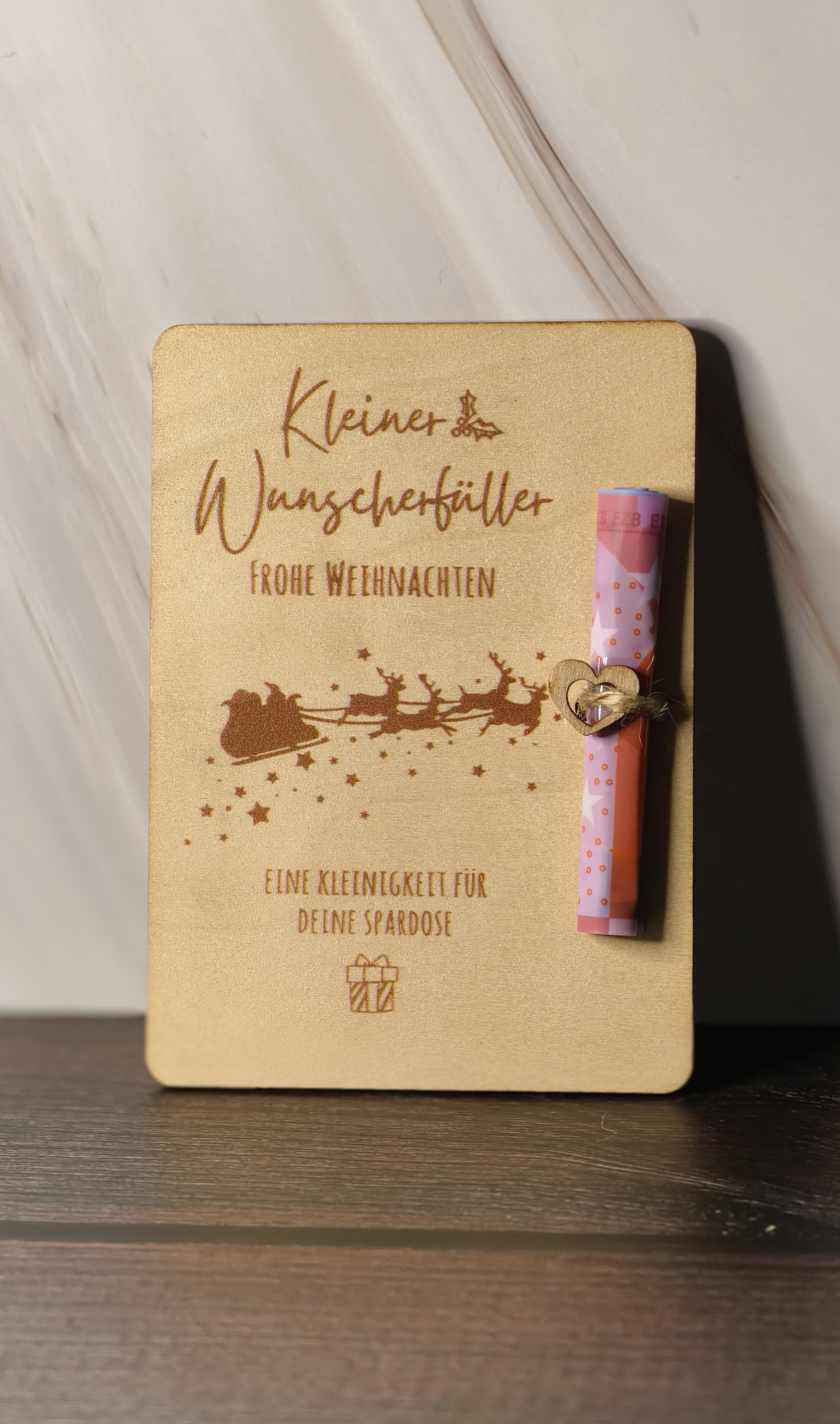 Kleiner Wunscherfüller zu Weihnachten aus Holz