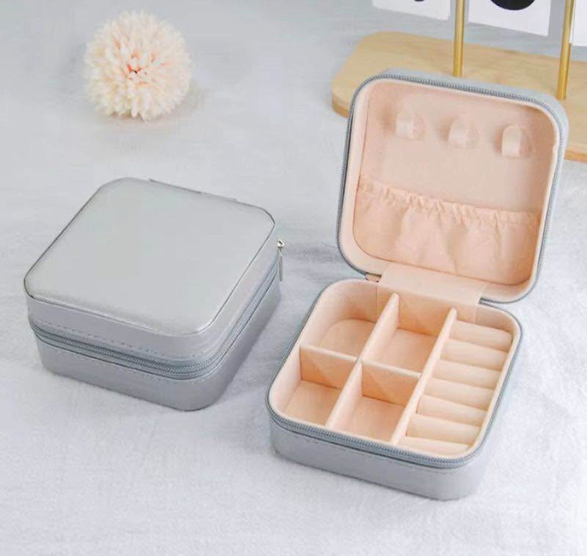 💍 Estuche Organizador mini de Joyas – Elegancia Compacta para Viajes y Hogar