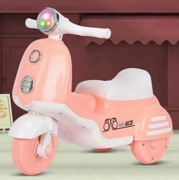 🛵 Scooter Infantil Estilo Clásico Rosada – Diversión y Estilo sobre Ruedas