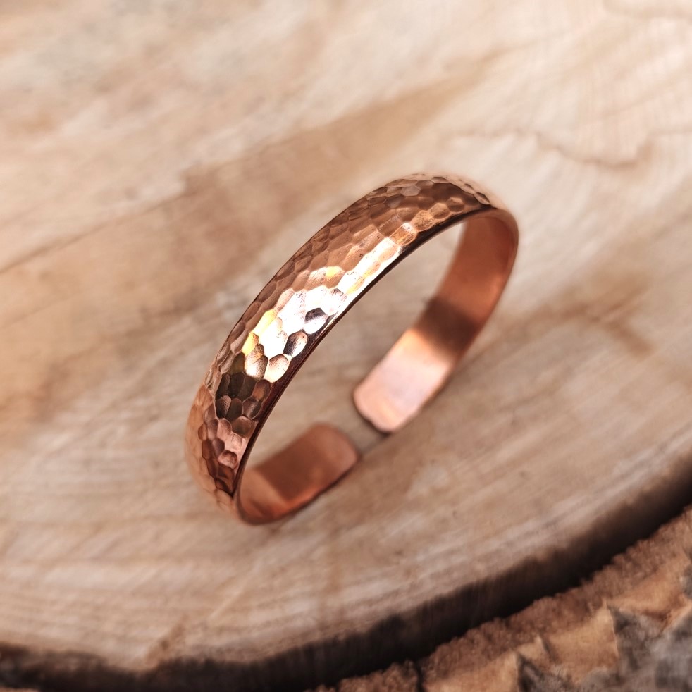Hammered Pattern bracelet