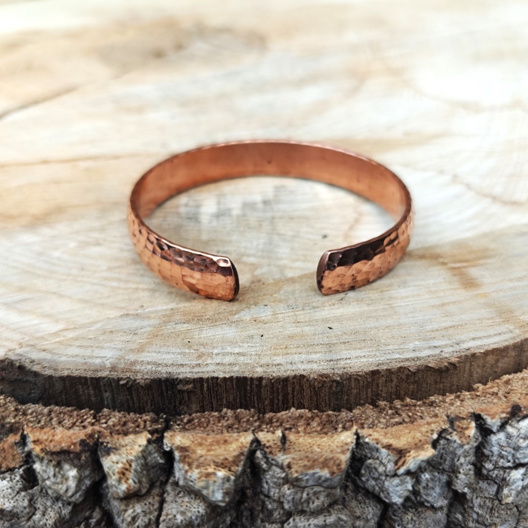 Hammered Pattern bracelet