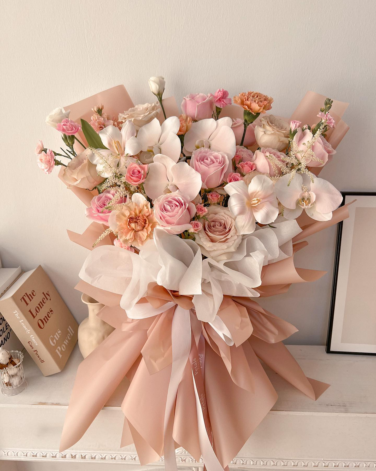 Pastel-Themed Mixed Bouquet