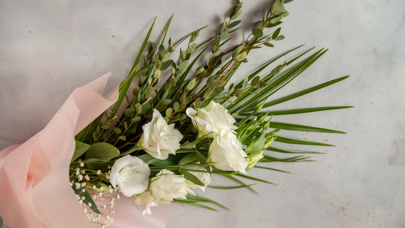 Buket lizijantus beli