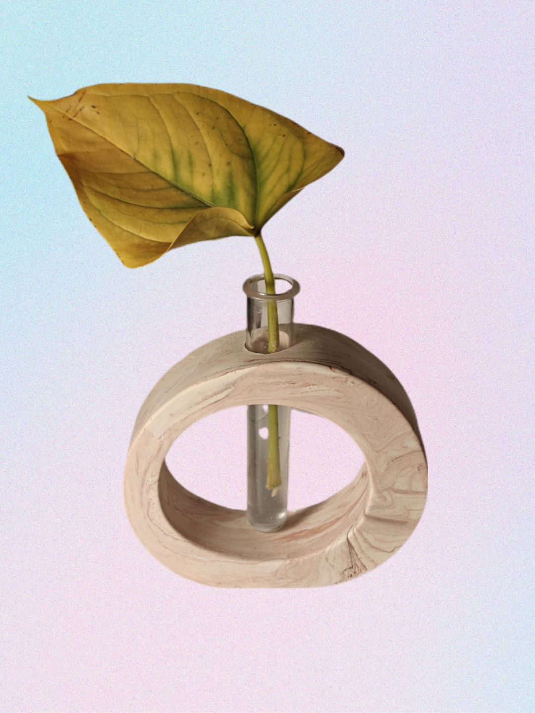 Lot d'un vase et porte savon fait main